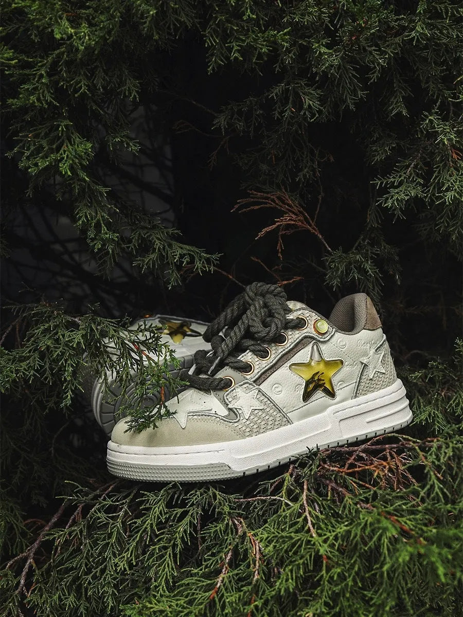 Cowhide leather low-top platform running shoes with round toe and front lace-up design