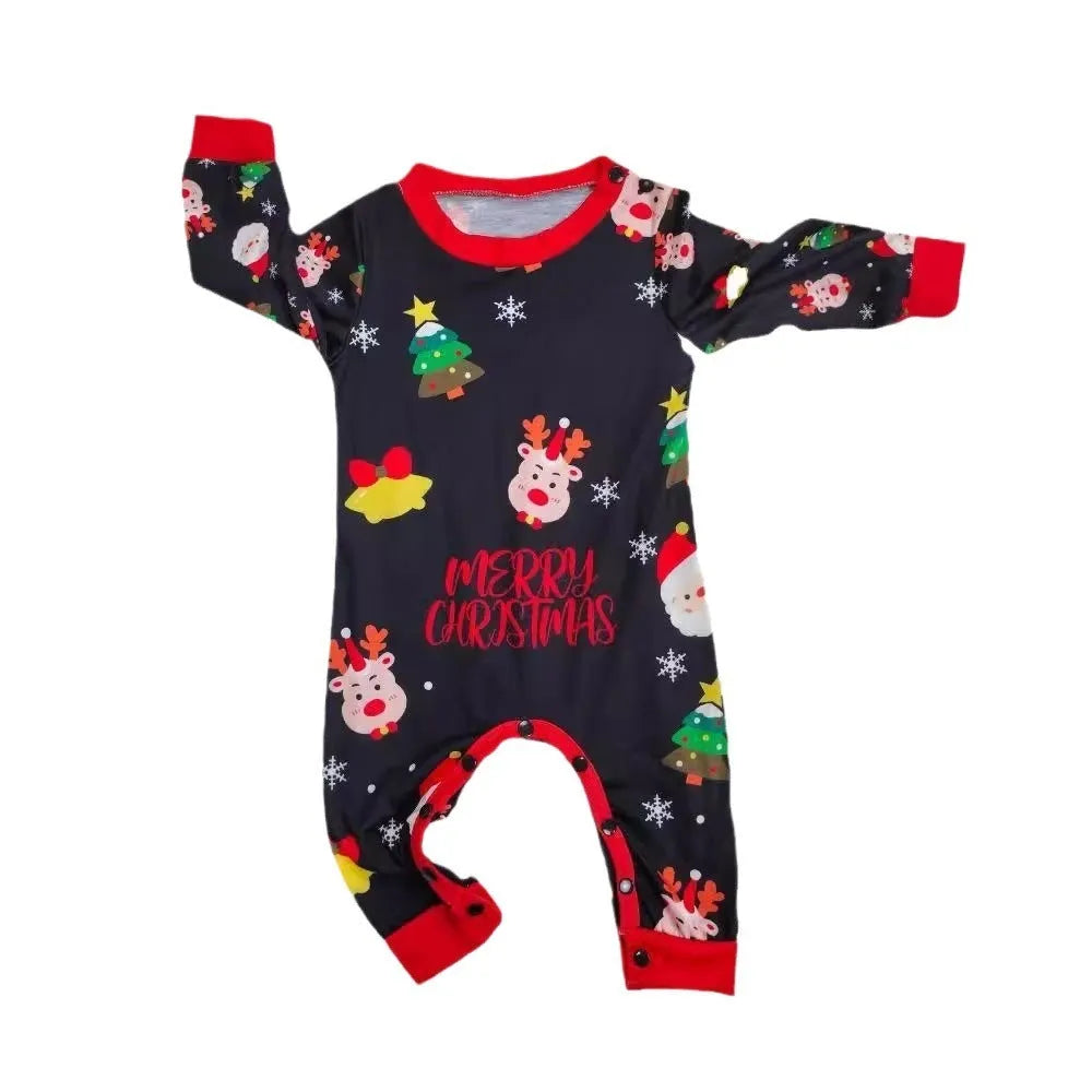 Family Christmas matching pyjamas set in cotton fabric with plaid and cartoon designs