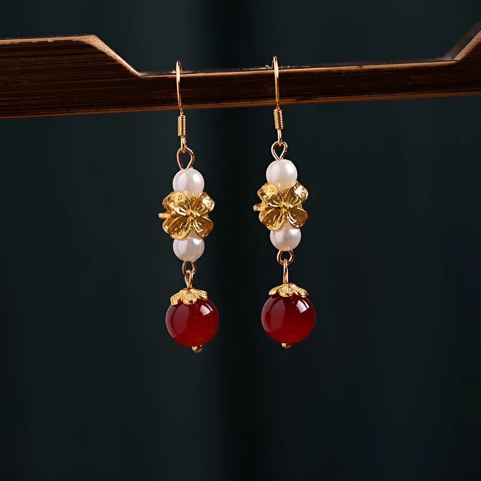 Vintage court style geometric drop earrings with electroplated finish for han cheongsam outfits
