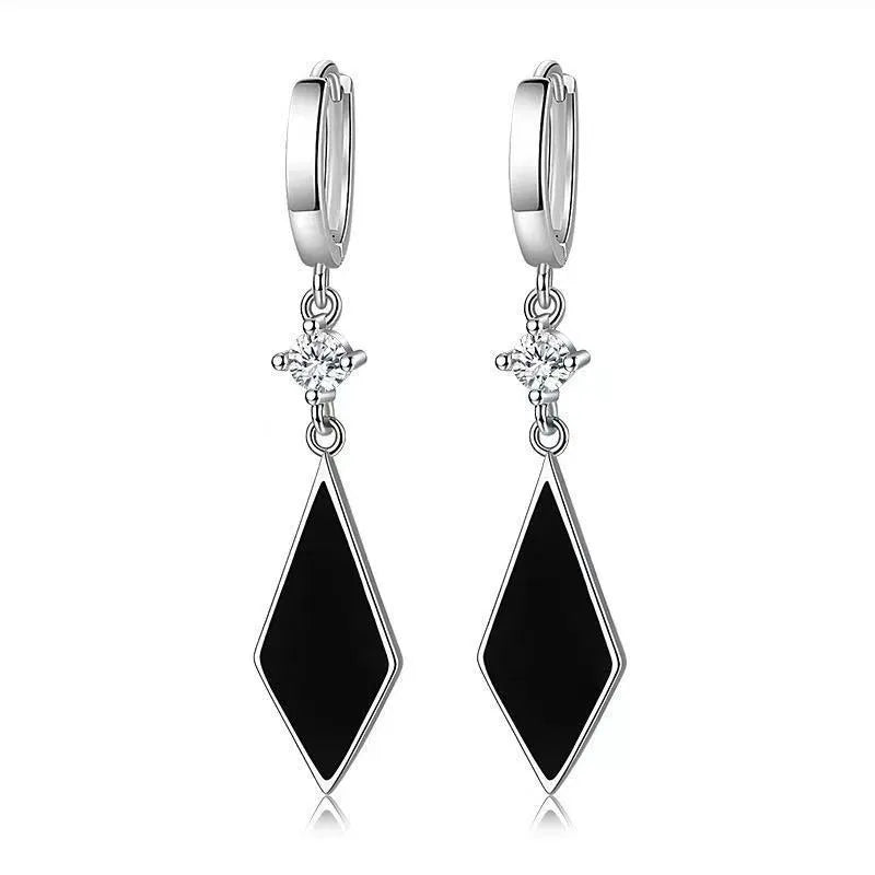 Silver geometric diamond earrings with clip-on fitting and vintage Japanese-Korean styling