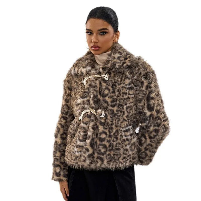 Women's leopard print polyester coat with regular sleeves and normal length