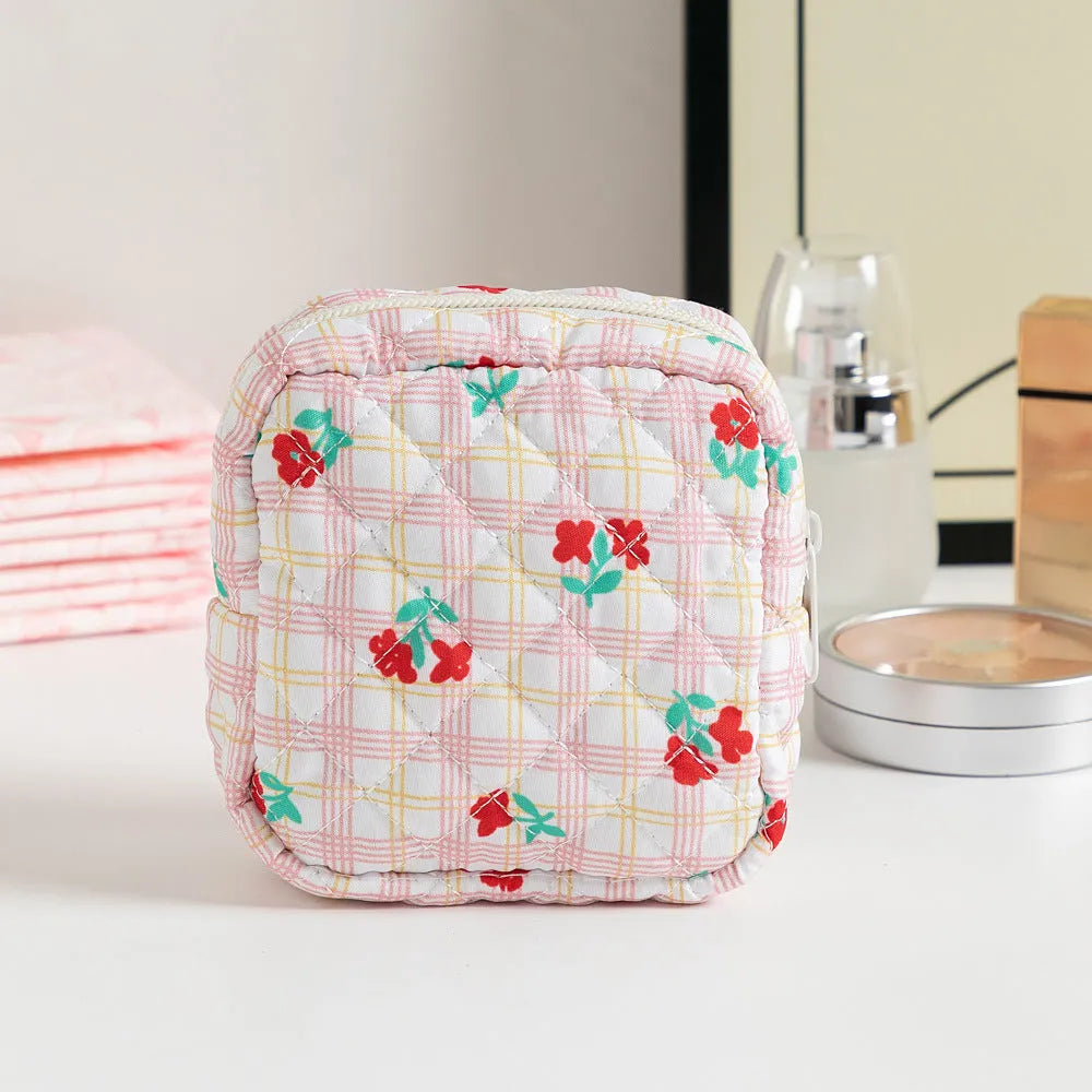 Polyester women's key storage bag with floral pattern in various colour options