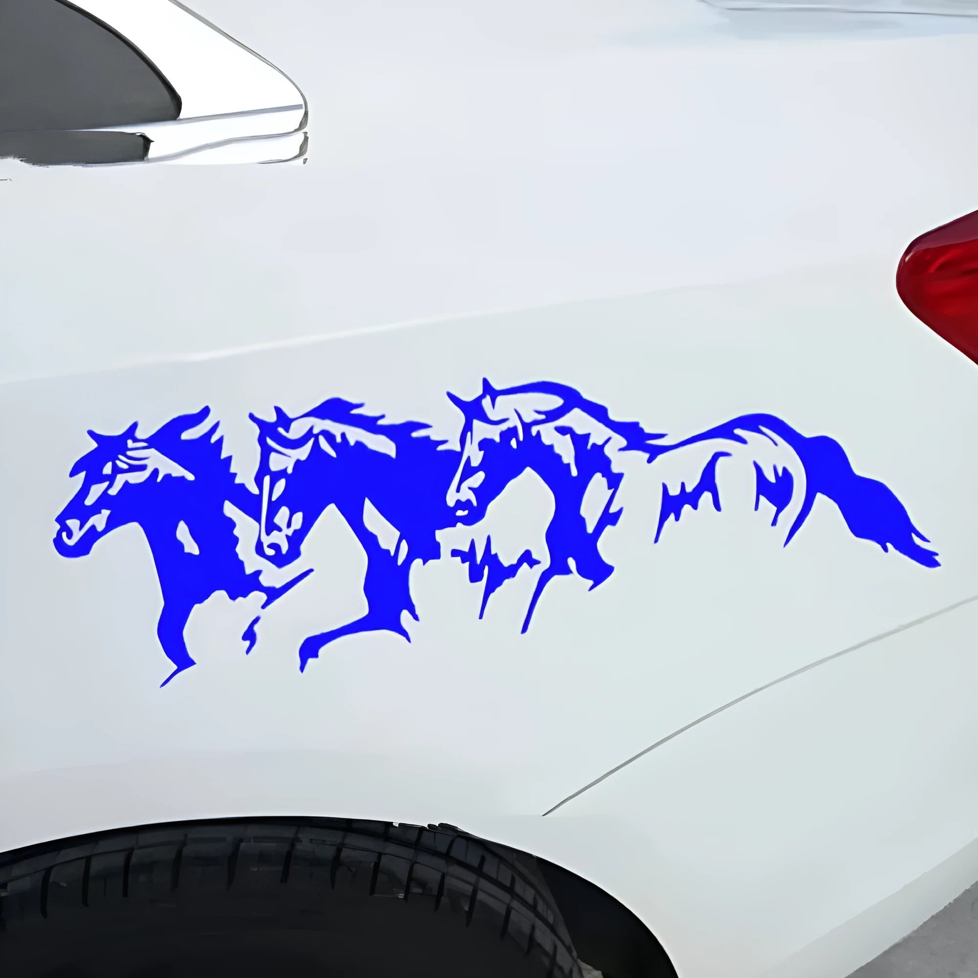 Three Horses design vinyl vehicle sticker measuring 25cm by 8cm.