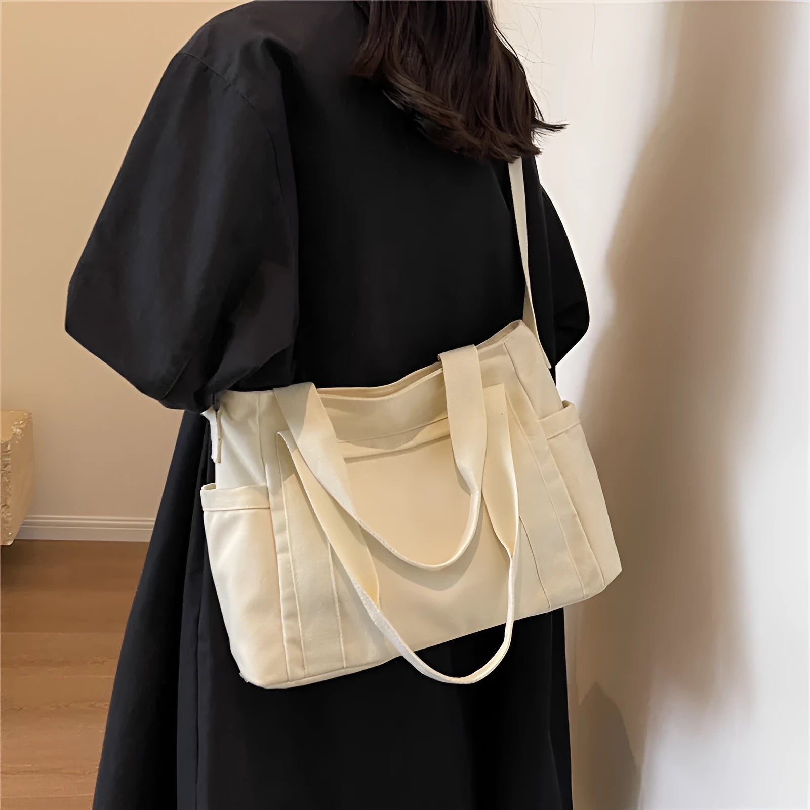 Women's polyester canvas shoulder bag with large capacity and mobile phone pocket in solid colour