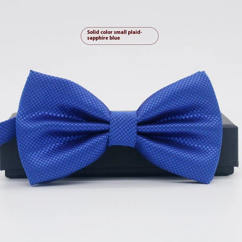 Men's solid colour formal bow tie in flat head style showing 12x6cm dimensions