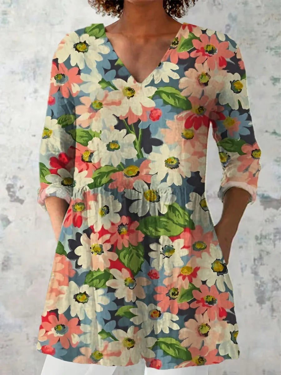 Women's retro slim-fit printed long-sleeved top in a digital print pattern, available in multiple colours.