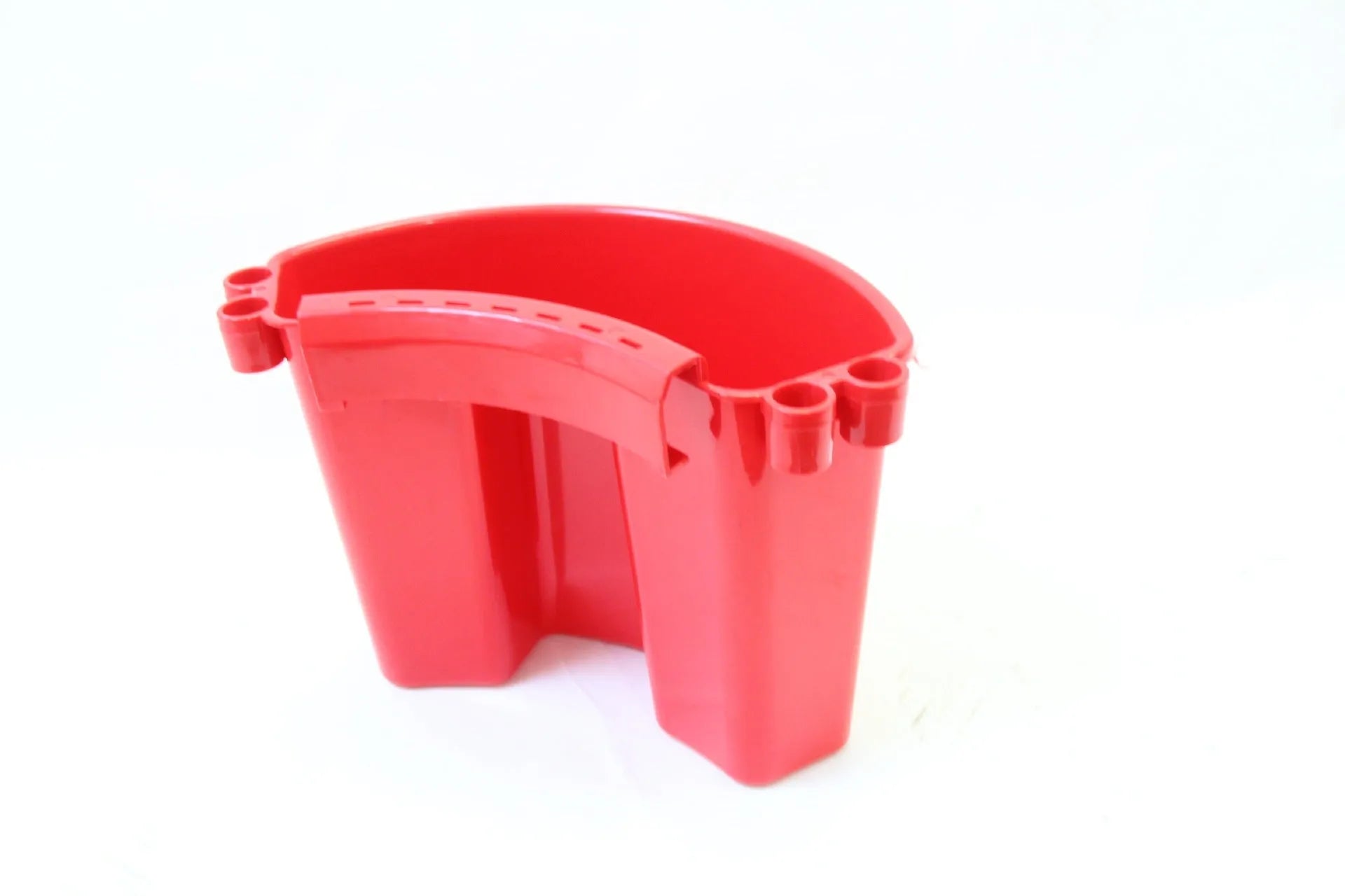 Dual-compartment car wash bucket in red with wash mitt compartments