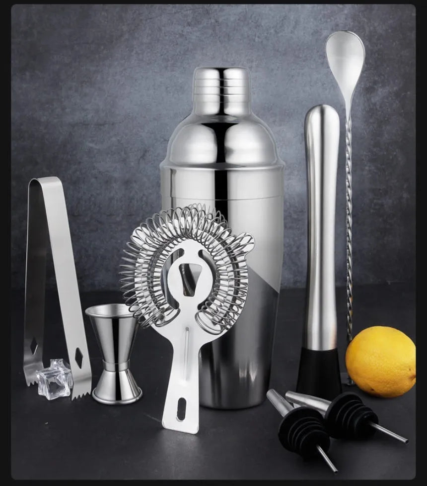 23-piece stainless steel and acrylic cocktail set with European style bartender tools
