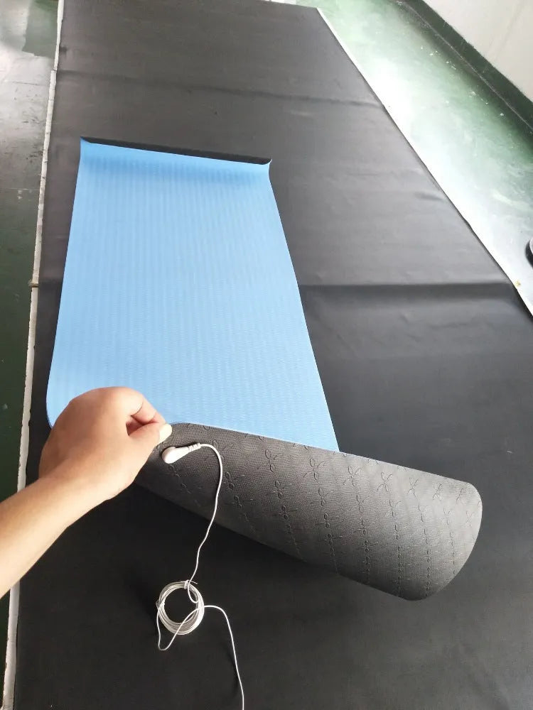 Blue conductive yoga grounding mat with plants and flowers pattern, measuring 182cm x 61cm