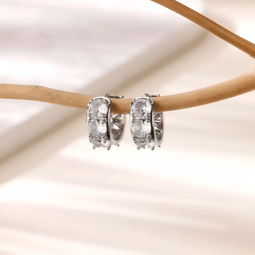 Women's stainless steel U-shaped ear clip earrings with inlaid zircon stones in E5772P colour.