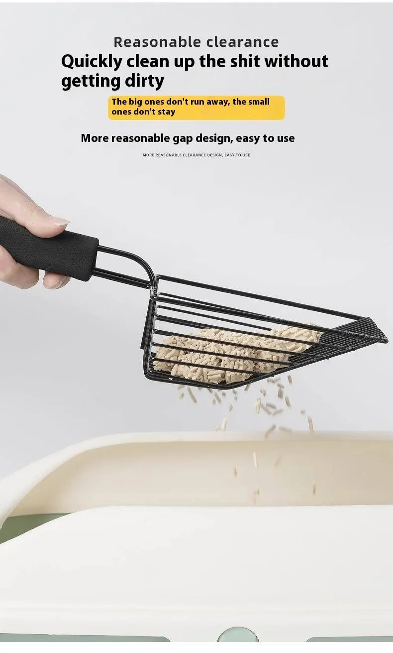 Black metal cat litter scoop with narrow sifting tines