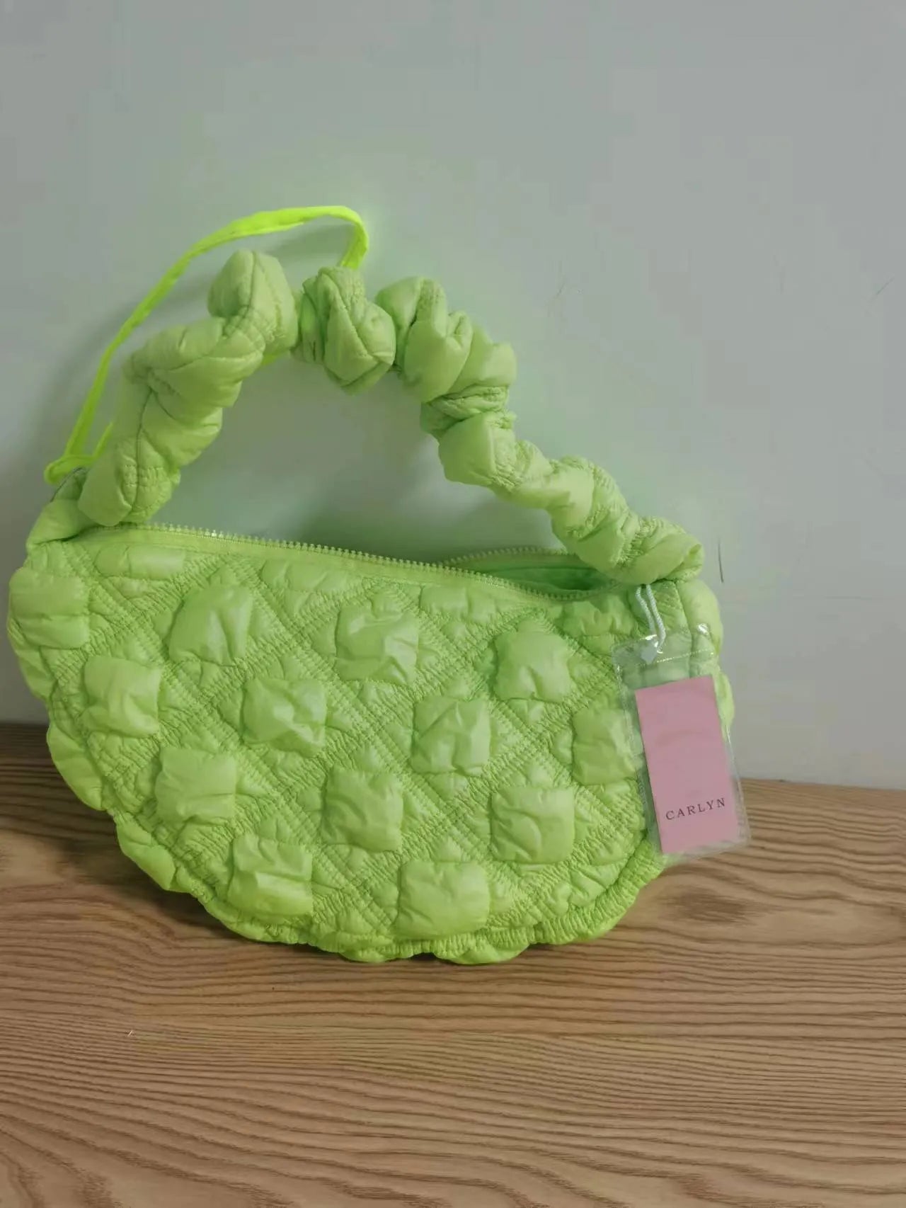 Women's casual nylon messenger bag in a solid colour with a long shoulder strap