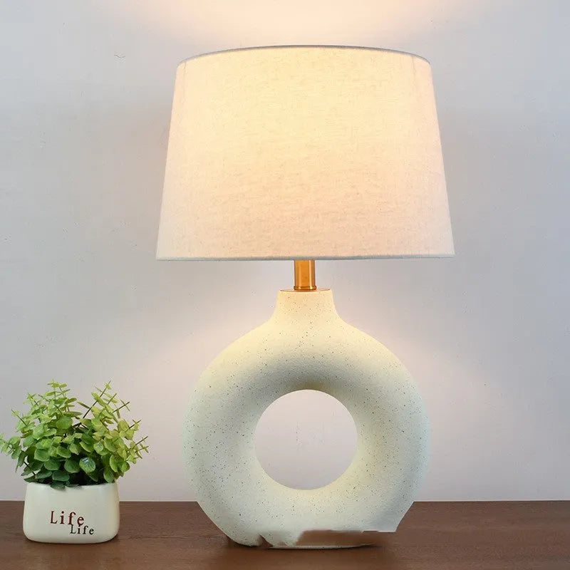 Feng Japanese style white ceramic table lamp with button switch on wooden desk