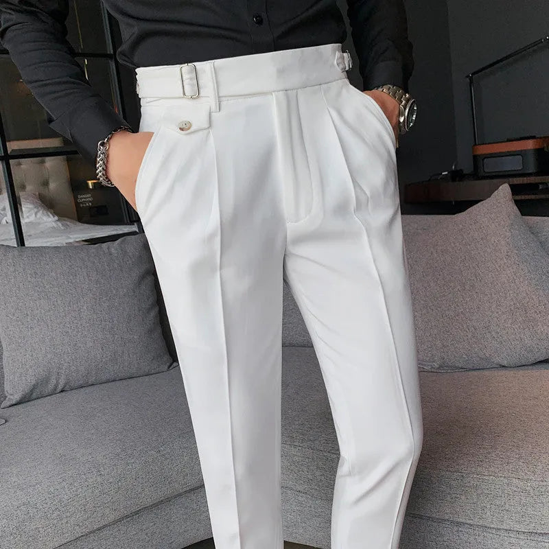 Men's straight-leg casual trousers in a solid colour on a neutral background.