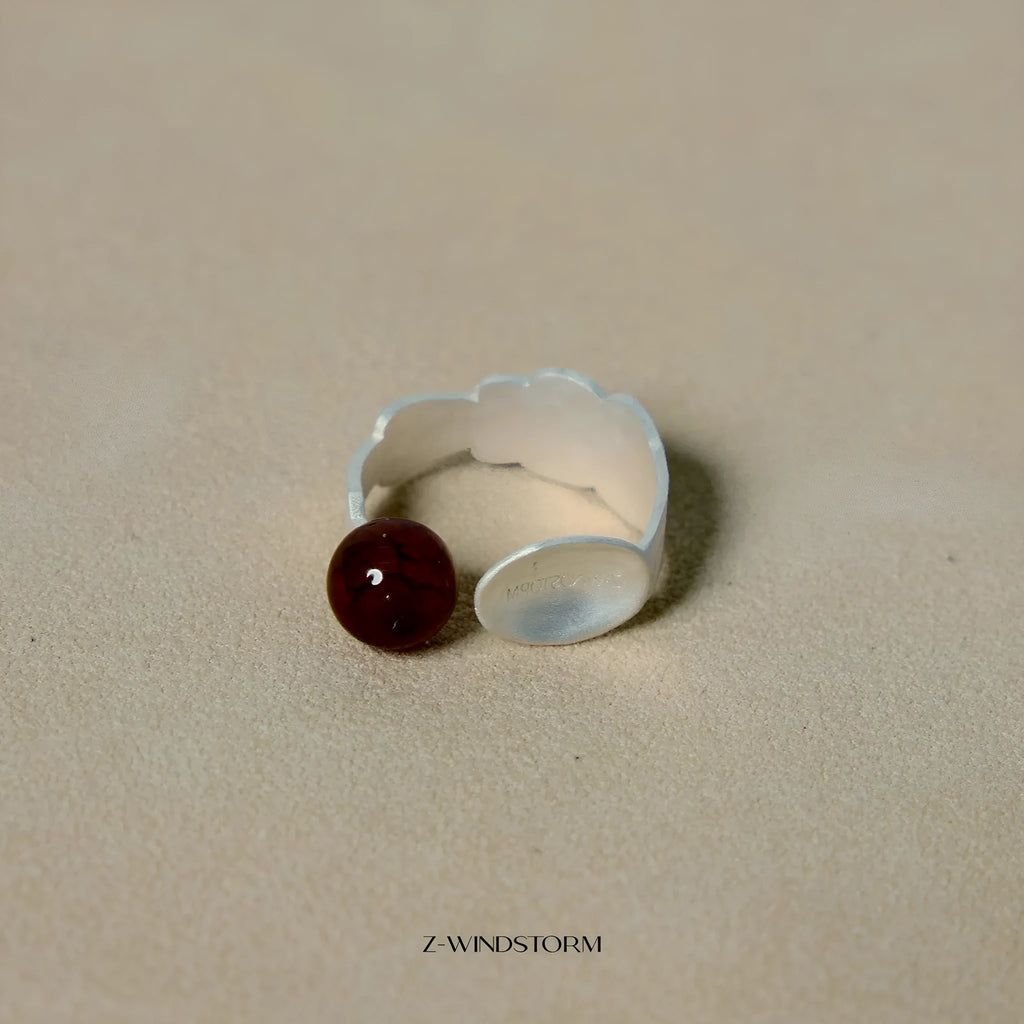 Small round spoon stewed pork ring and bracelet jewellery set with diamond shape design
