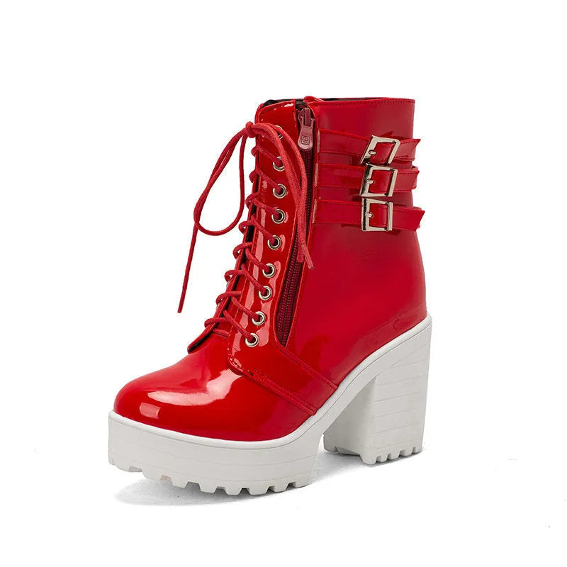 Women's thick-heeled short boots in black with waterproof platform and front lace-up design