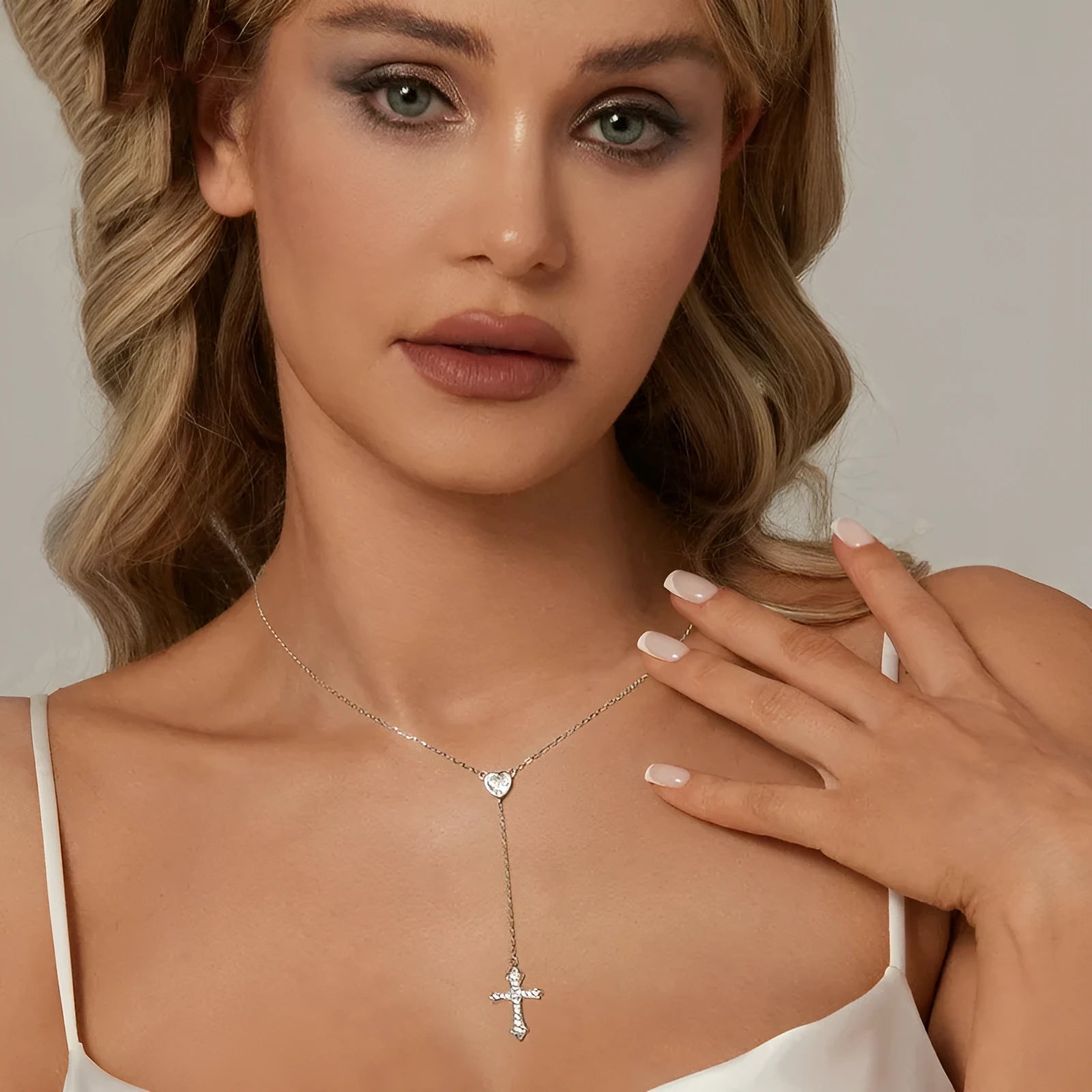 925 silver love cross necklace with V-neck pendant design on O-ring chain for women in BSN384 colour
