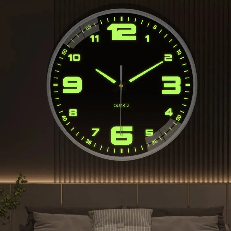 20cm luminous wall clock with modern design in plastic construction