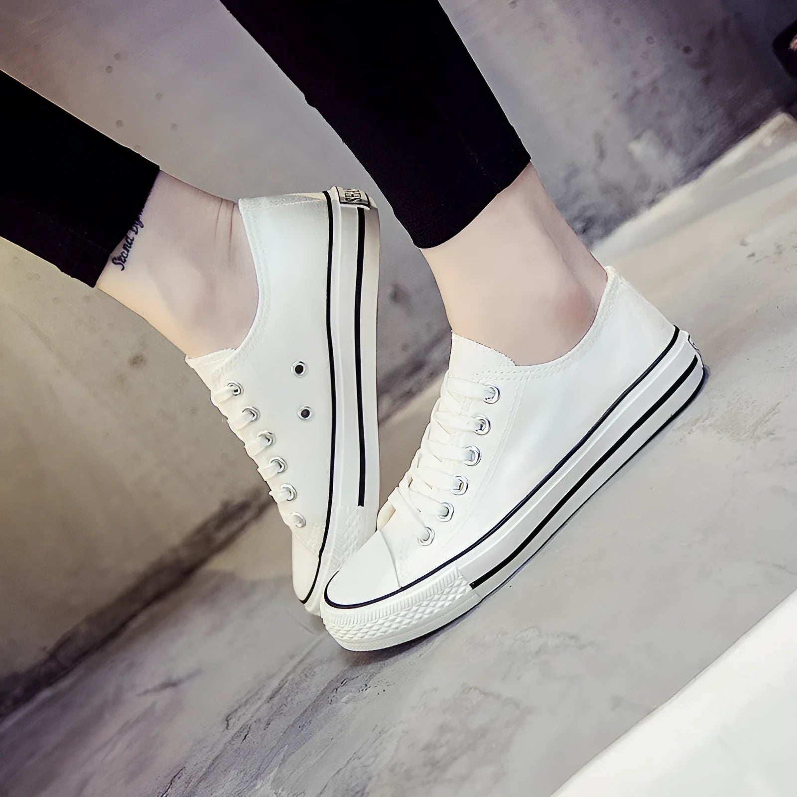 Women's solid colour canvas casual shoes for summer in black, white black, white red, and all black.