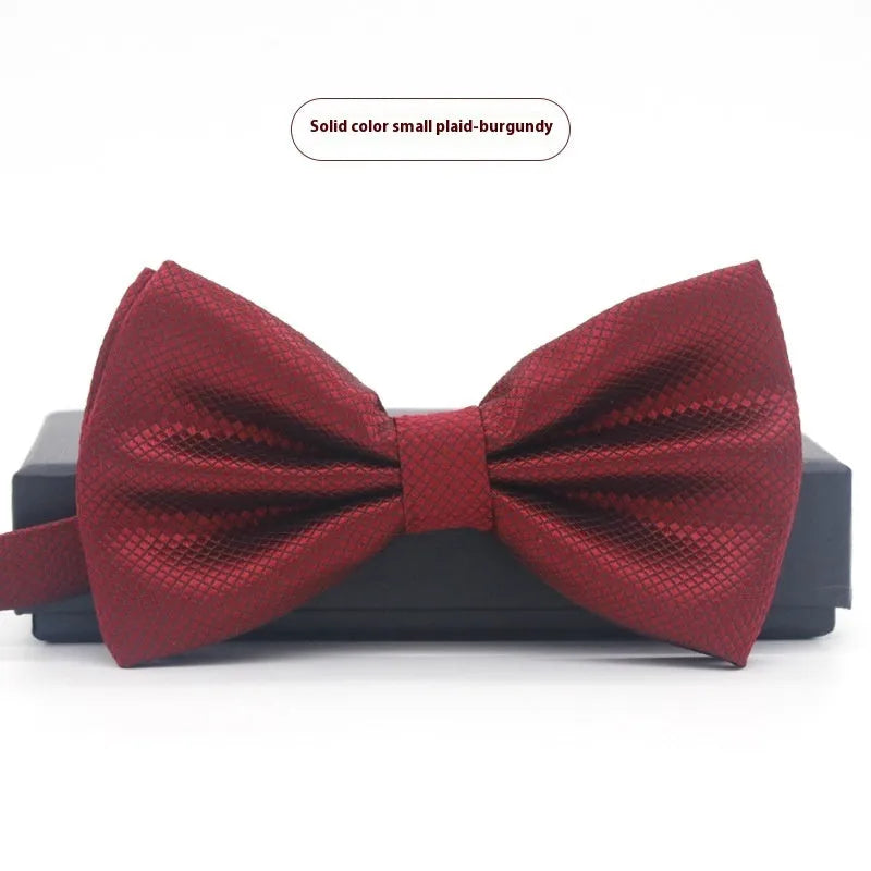Men's solid colour formal bow tie in flat head style showing 12x6cm dimensions