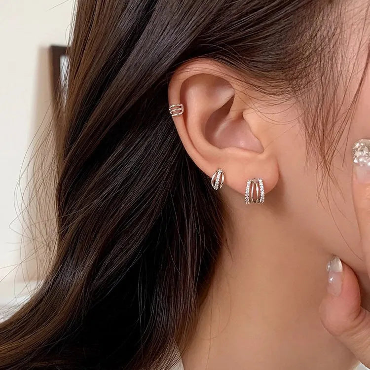 925 silver geometric earrings with electroplated finish in three size options