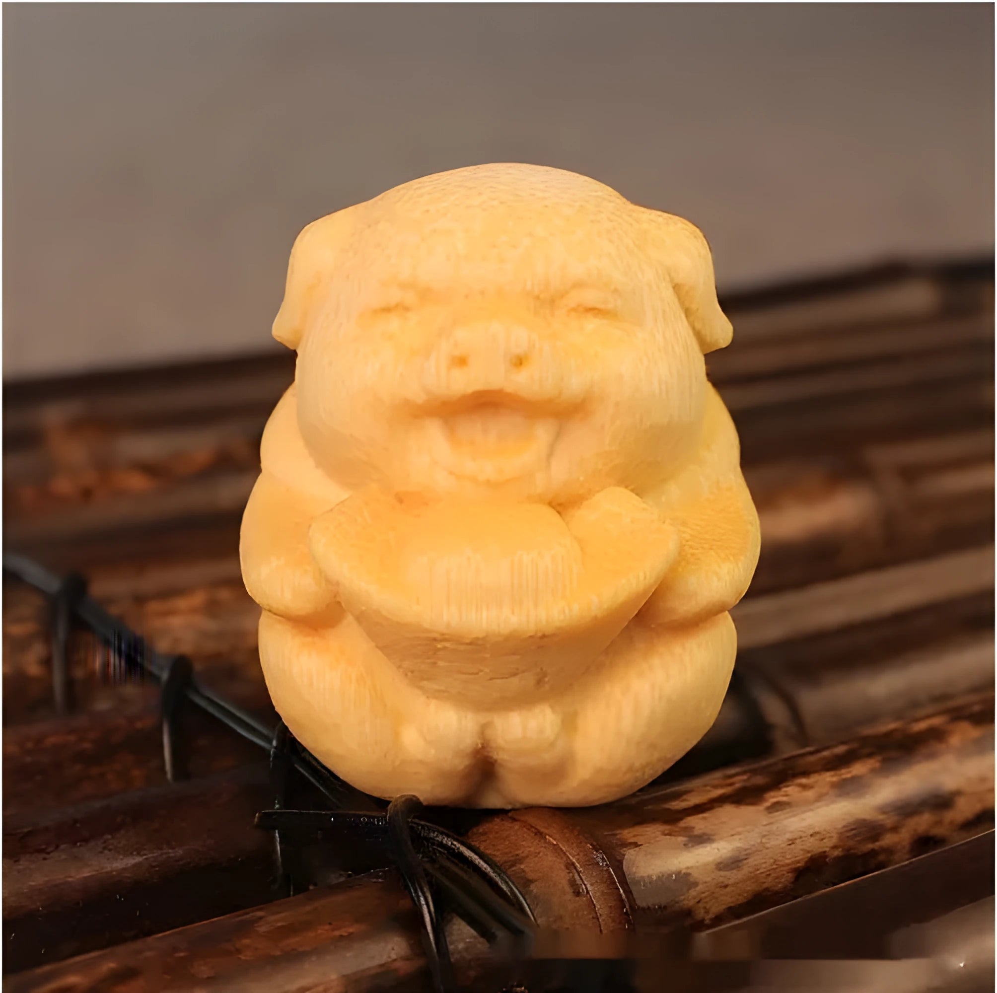 Fulu pig bamboo carving ornament measuring 4cm height with 3.5cm diameter in solid bamboo material