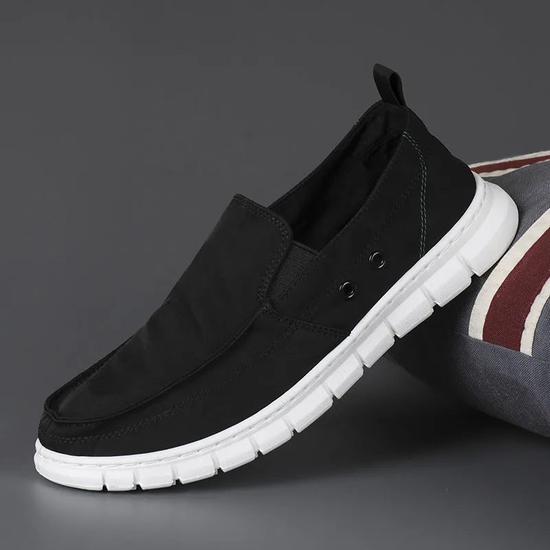 Men's colour-contrast leather shoes with microfiber upper and elastic band design in black and white combination