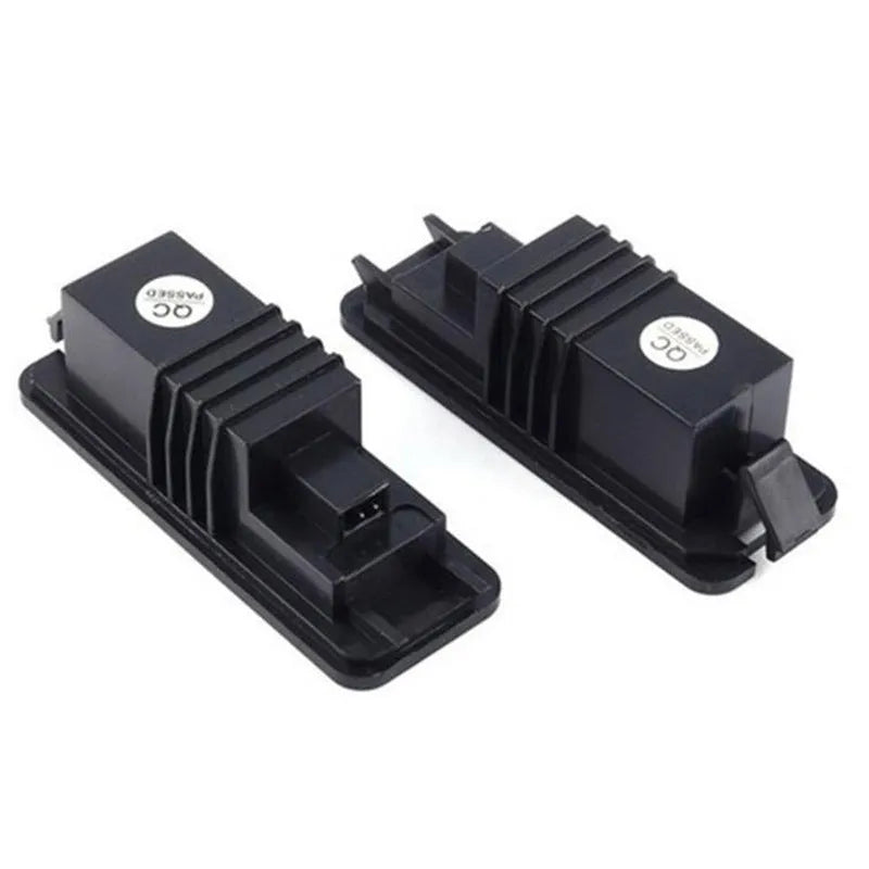 Volkswagen LED licence plate light unit with 24 SMD LEDs for Golf Polo Phaeton models.