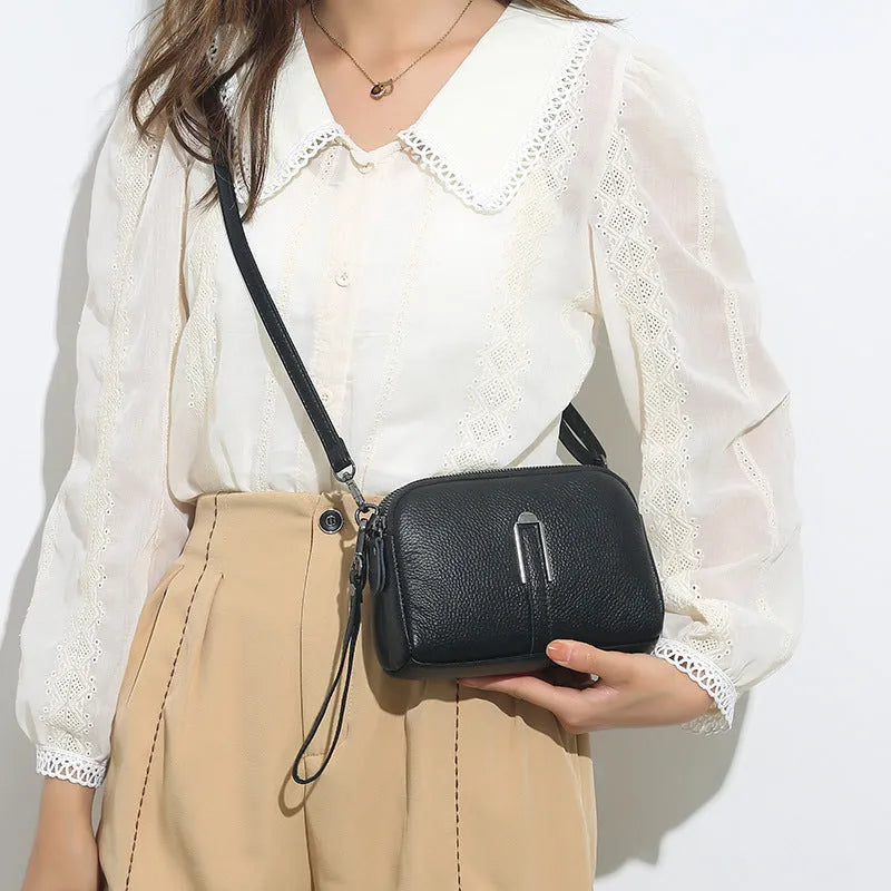 Genuine leather women's shoulder bag with horizontal square design in dark khaki colour
