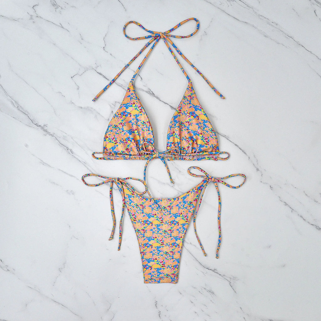 Lace-up bikini swimsuit with backless design and split style briefs in picture colour