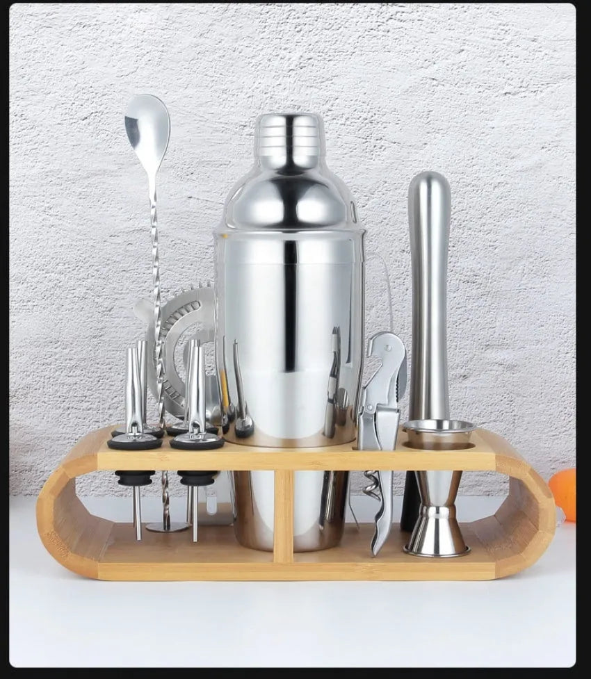 23-piece stainless steel and acrylic cocktail set with European style bartender tools