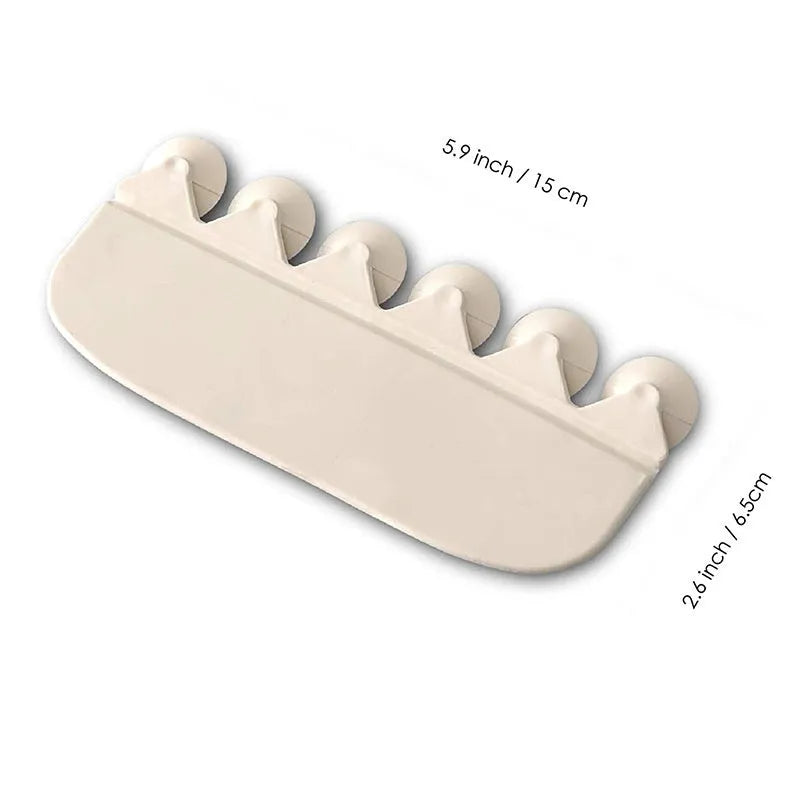 White plastic toilet urine blocking board for children's training and splash prevention