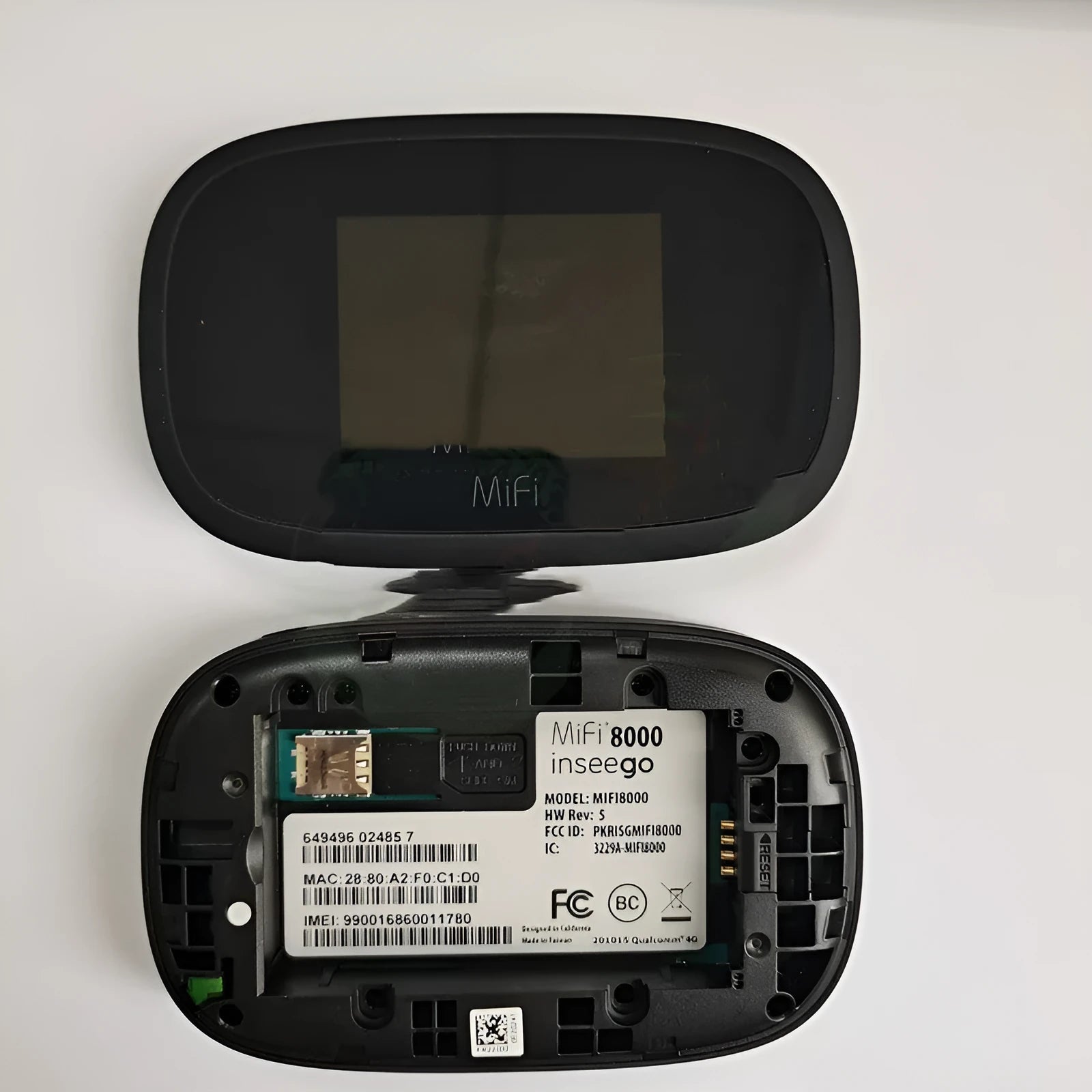 Black portable 4G wireless router with dual-core processor and compact design