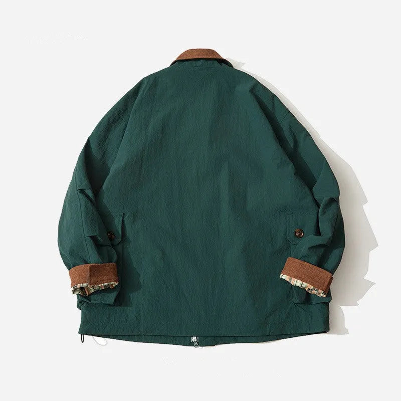 Unisex solid colour polyester jacket with side seam pockets in green or apricot