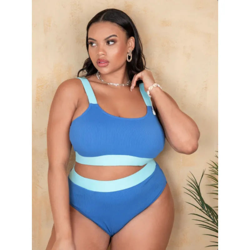 Women's high-waisted bikini set in solid colour with split-front top